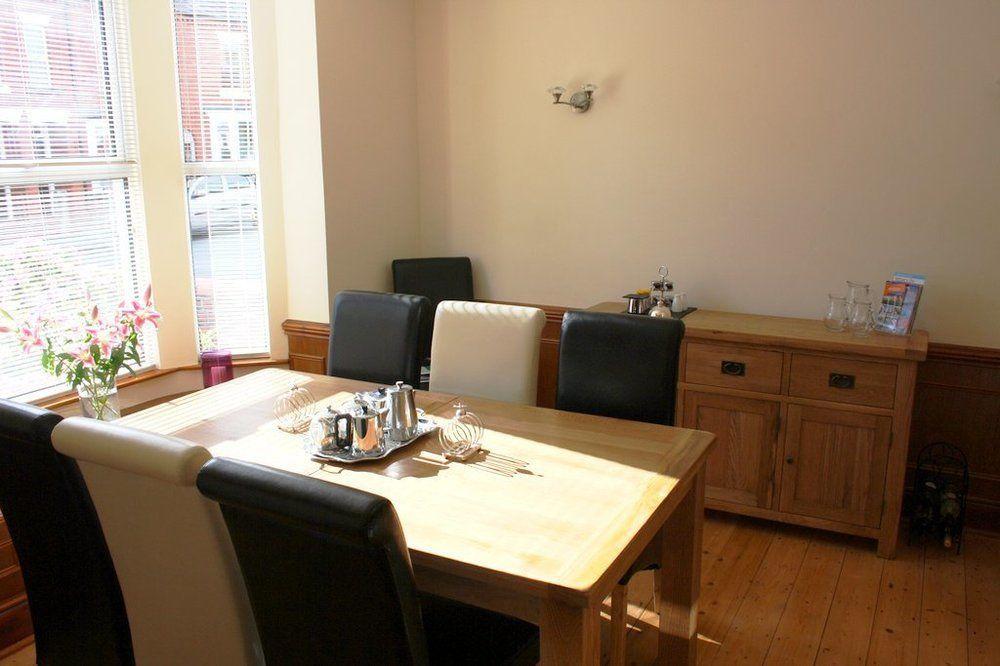 Bed and Breakfast Laurels Oswestry Exterior foto